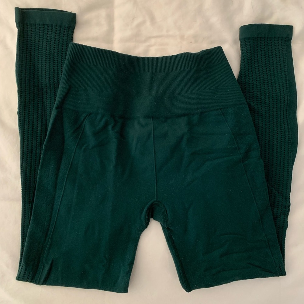 LULU LEMON Green Compression Leggings